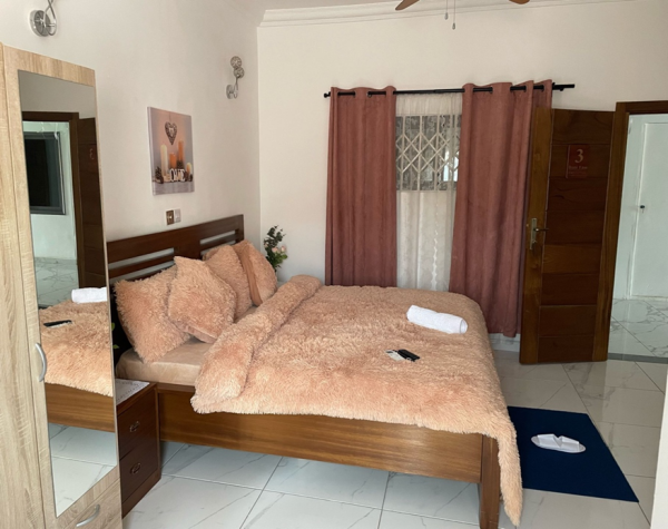 Deluxe Rooms - Image 3